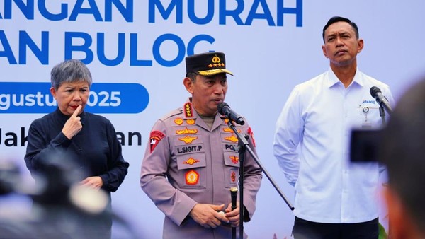 Polri dan Bulog Kick-Off Gerakan Pangan Murah Serentak di Seluruh Indonesia