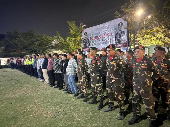  Masyarakat Demak Prihatin Demo Ricuh Beri Dukungan Penuh Terhadap Polri