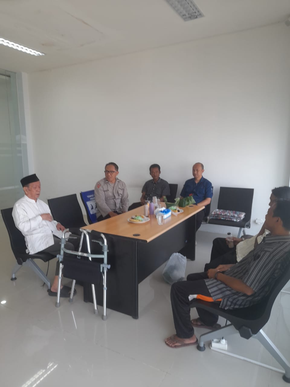 Pelayanan  prima Humanis satpas  prototype  talang  agung terhadap  warga  stabilitas.