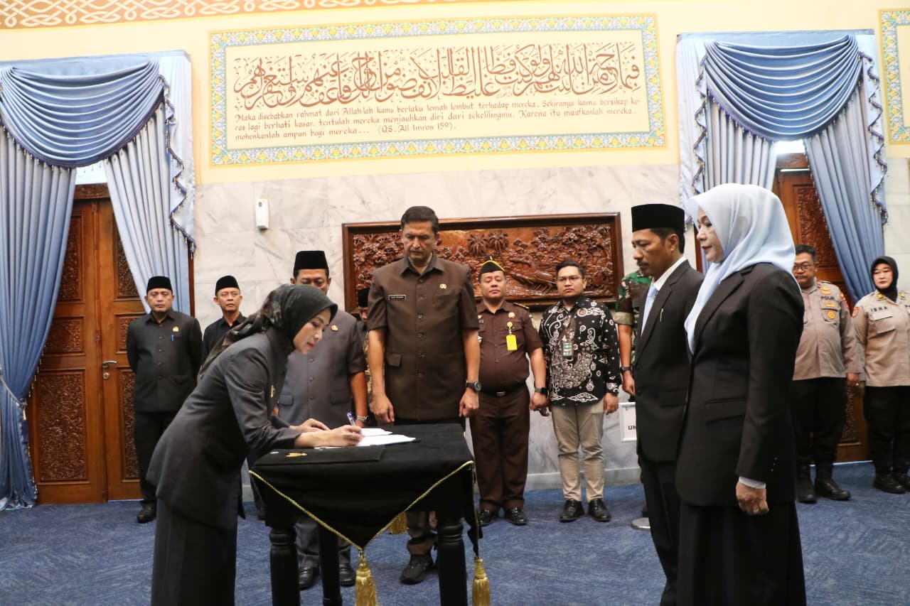 Lantik Pejabat Eselon 2, Ratu Zakiyah Tegaskan Tidak Ada Jual Beli Jabatan