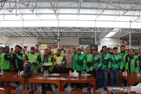 Kapolres Bojonegoro Beri Bantu