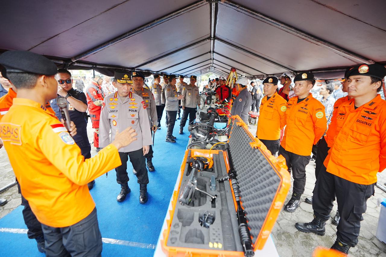 Kapolri Cek Langsung Personel-Sarpras Polda DIY, Pastikan Siap Hadapi Potensi Bencana 