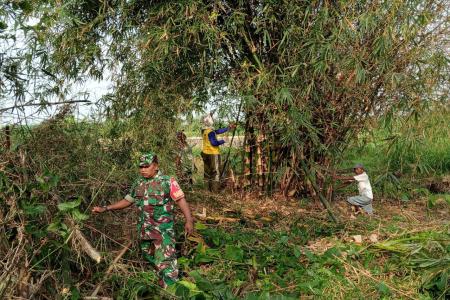 Babinsa Kelurahan Bence Ajak Warga Ber